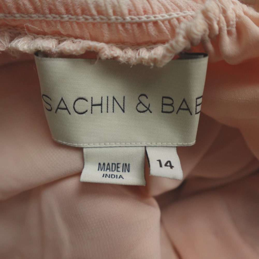 Sachin and Babi‎ Sabrina Gown - Picture 4 of 15